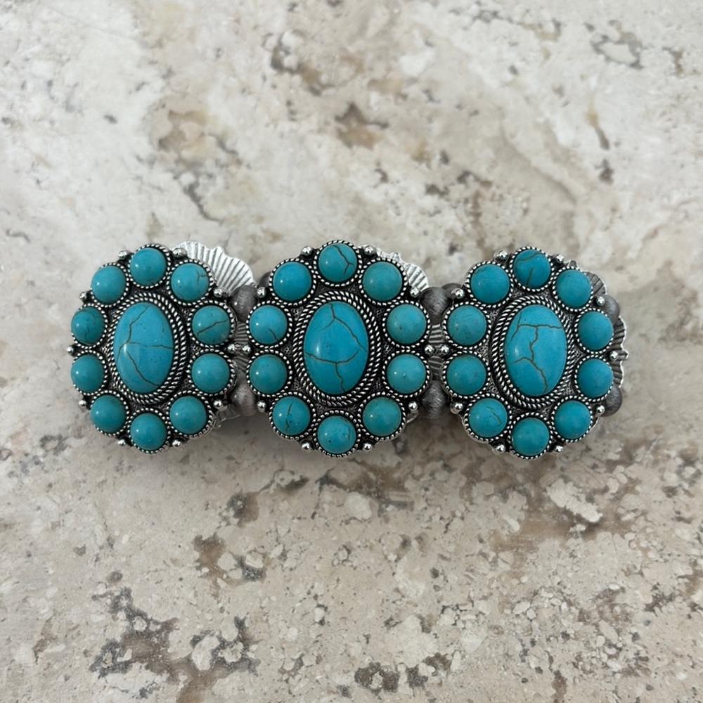 NWOT Turquoise and Silver Bracelet - Picture 2 of 4